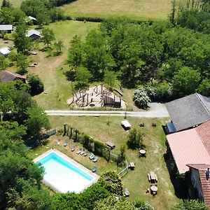 chambres-dhotes-domaine-du-bourg.hotels-rhonealpes.com/