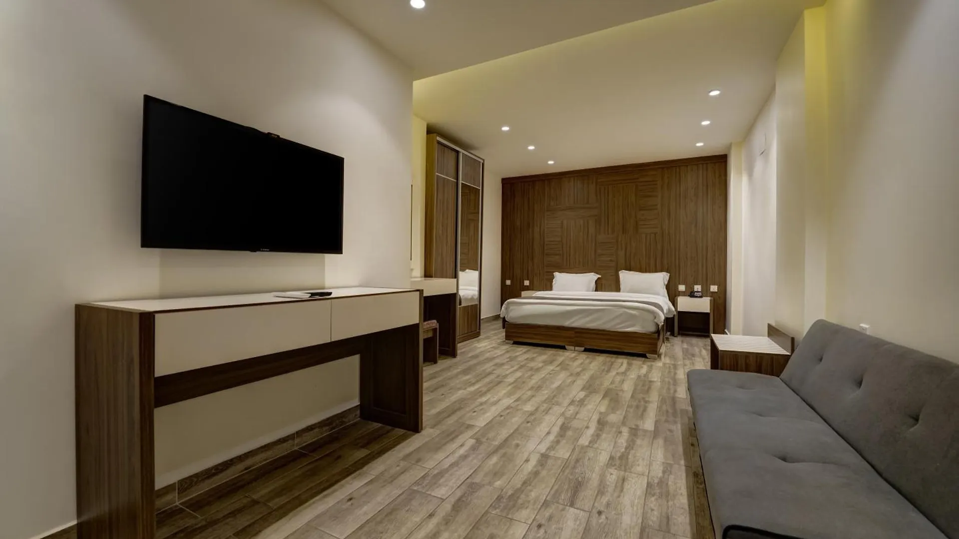 Luciana Hotel By Fhm Aqaba